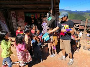 The Hiker, Laos, Donation, Ethnic minorities, Jungle tribes